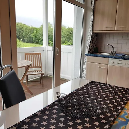 Manhatten Balkon Mit Seitlichem Ostseeblick Apartment